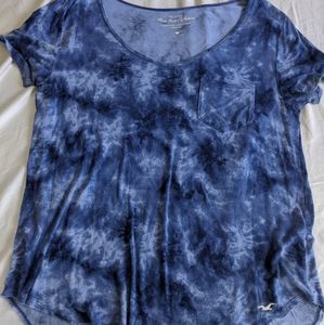 Blue hollister t-shirt medium